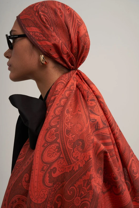 RED LİLY MORENO SİLK RED LİLY