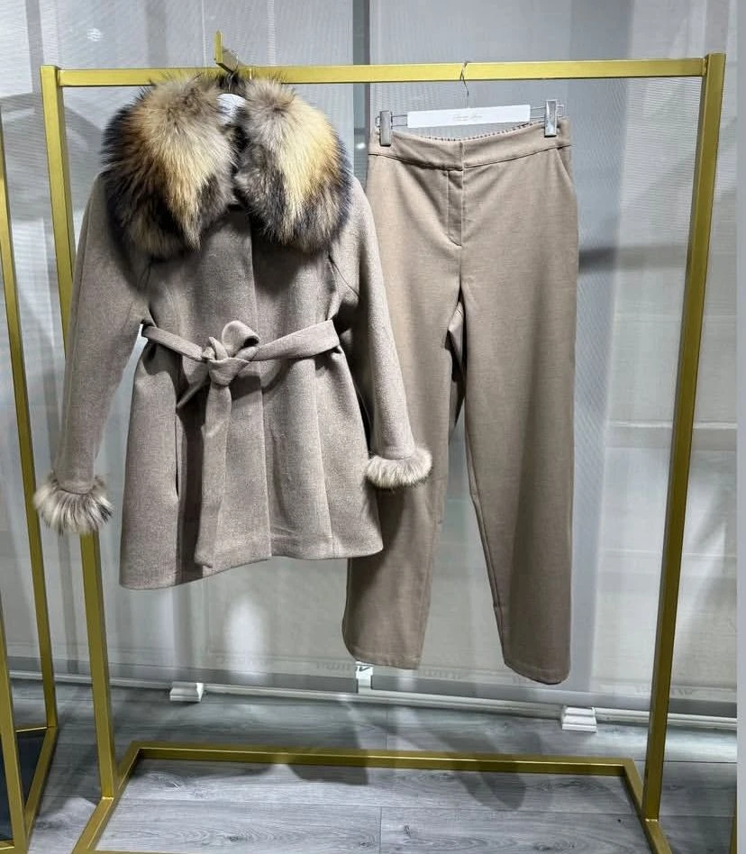 BEJ VENÖVE PERRY KABAN