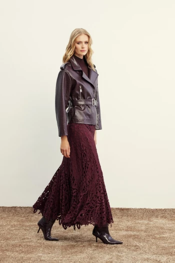 BORDO VENÖVE LAMAR CEKET