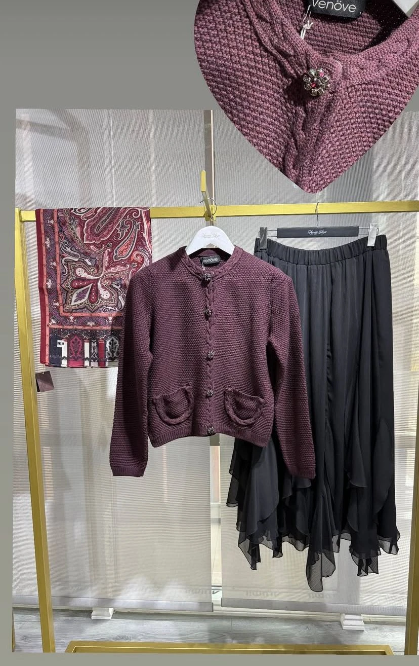 BORDO VENÖVE BECCA HIRKA