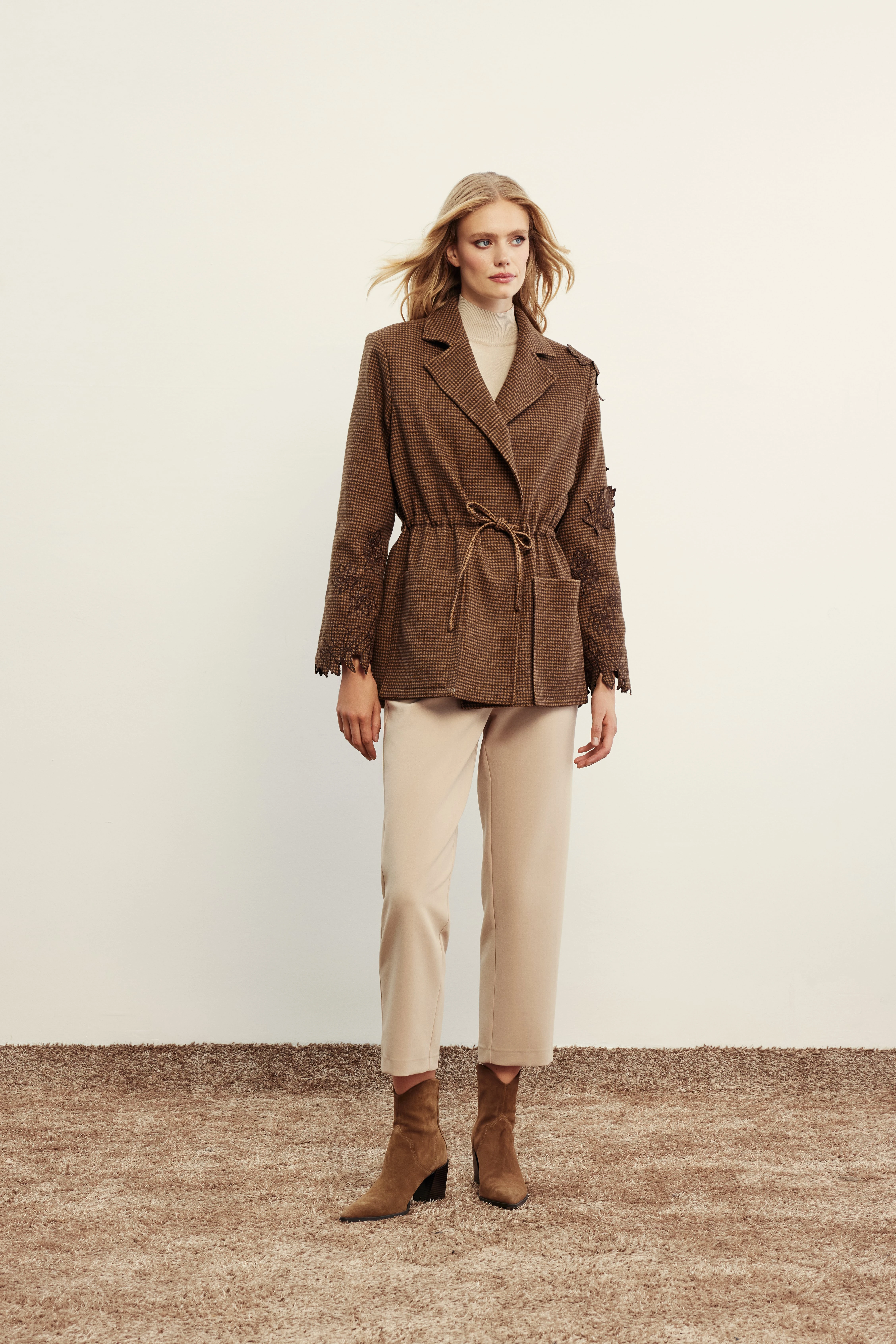 CAMEL VENÖVE ASTRA CEKET