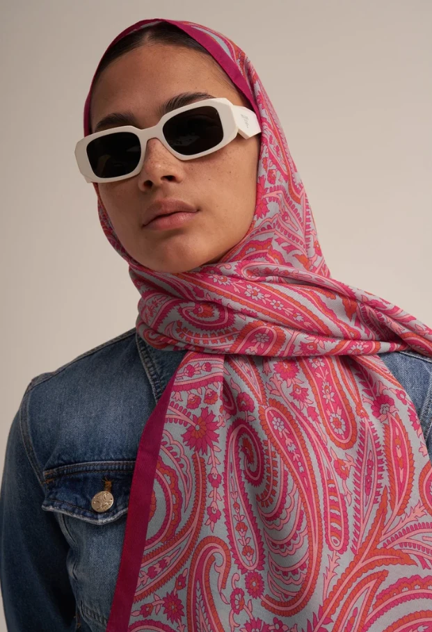 CHERRY PAİSLEY MORENO CHERRY PAİSLEY