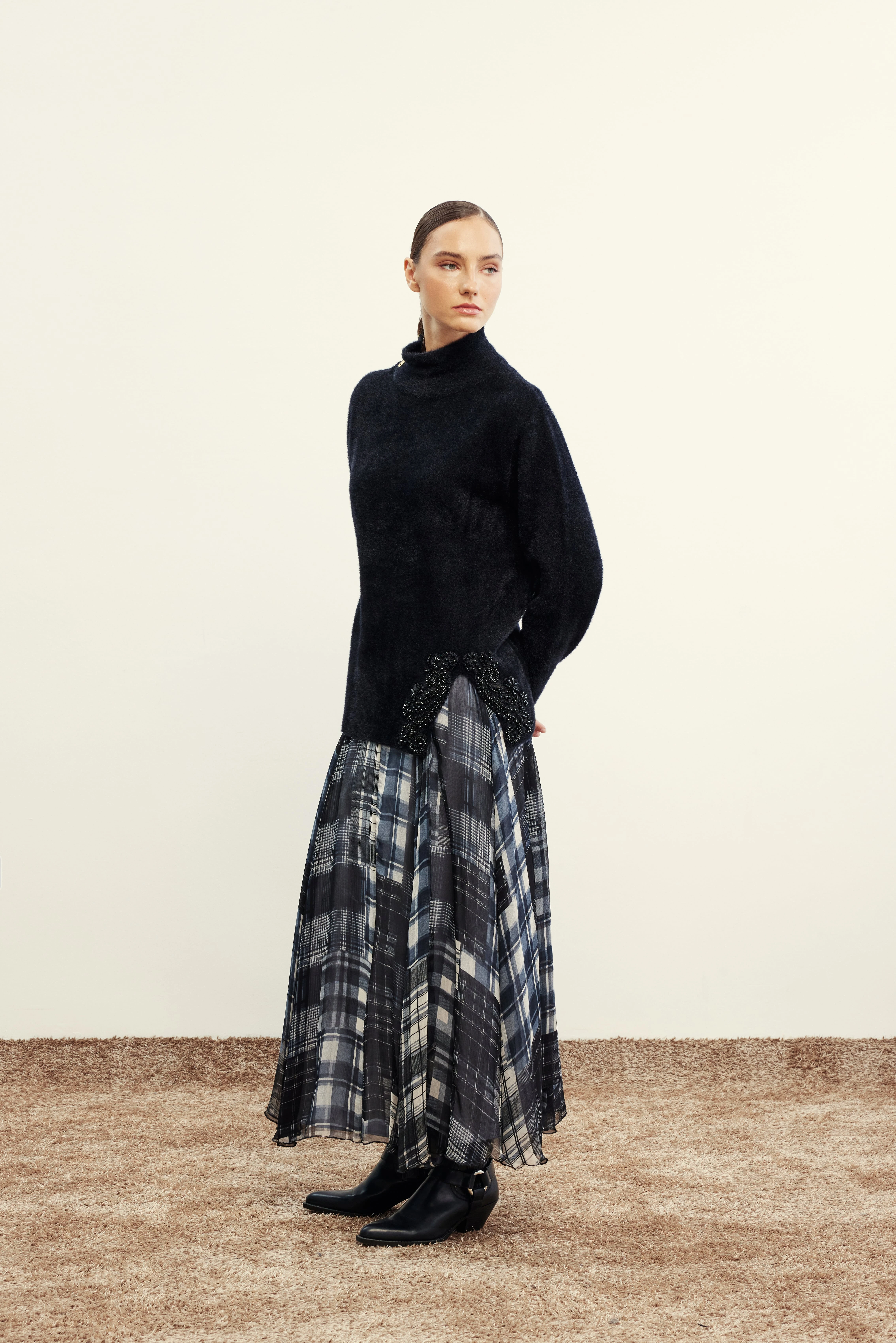 SİYAH VENÖVE PERA TRİKO