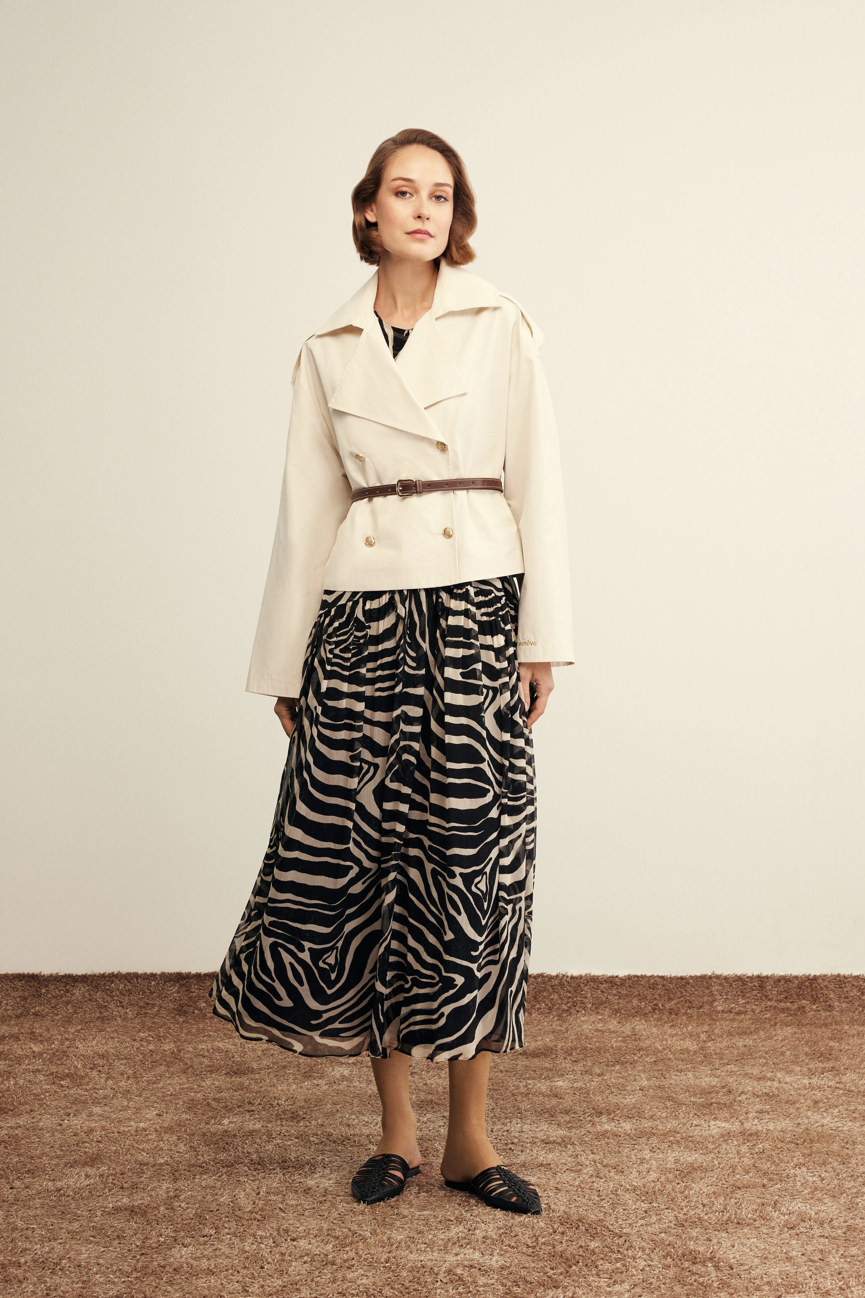 EKRU VENÖVE KİVA CEKET