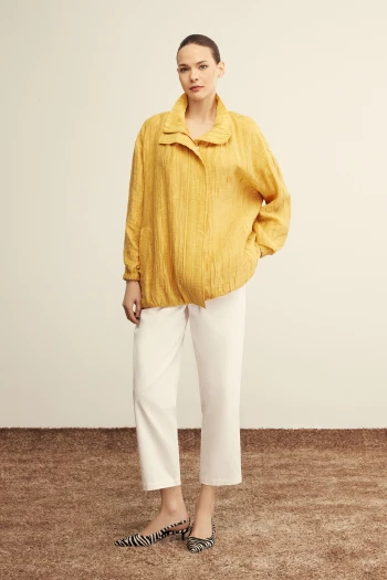 SARI VENÖVE LARK CEKET